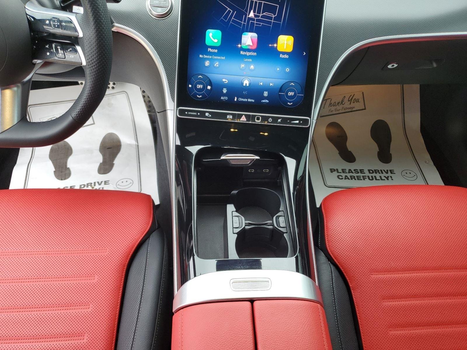 2025 Mercedes-Benz C-Class Sedan C 300 - Photo 11