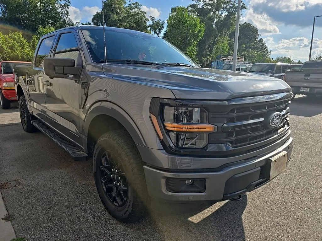 Used 2025 Carbonized Gray Metallic Ford XLT image 1