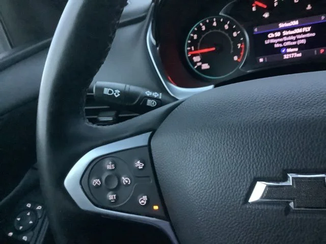 Used 2023 Red Chevrolet RS image 28
