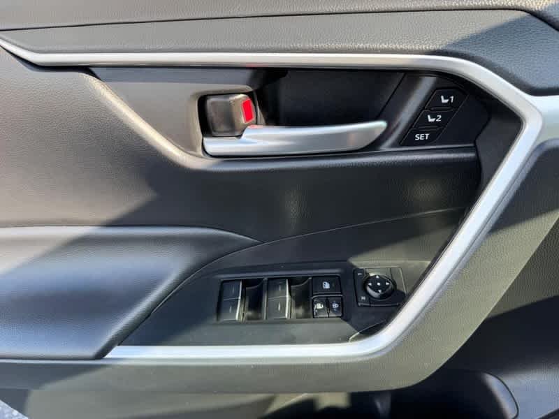 Used 2023 Magnetic Gray Metallic Toyota XLE Premium image 27