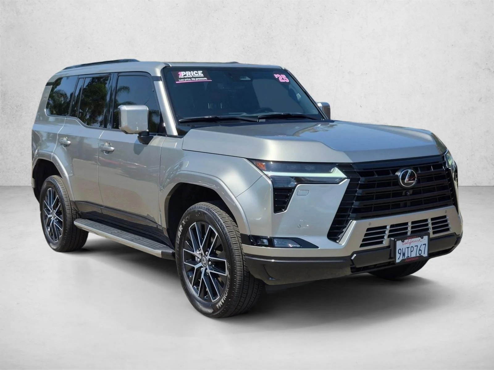Certified Used 2025 Atomic Silver Lexus PREMIUM PLUS image 3