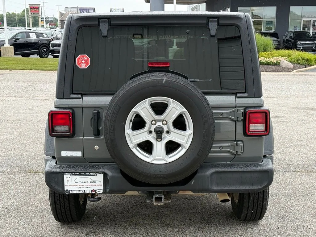 Used 2019 Gray Jeep Unlimited Sport S image 7