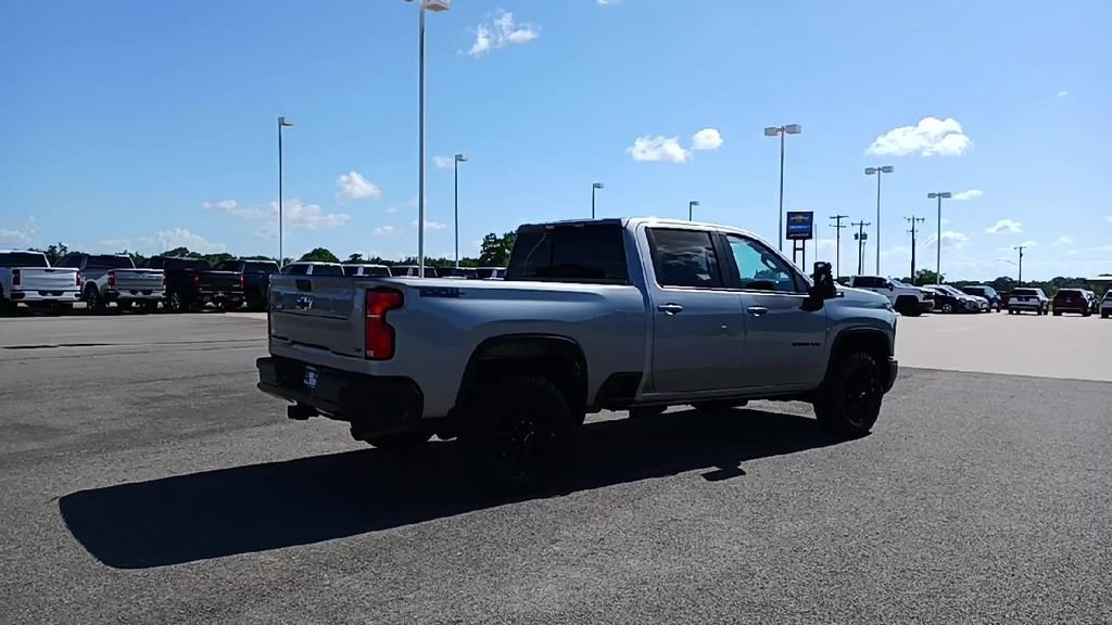 2025 Chevrolet Silverado 2500HD LT - Photo 8