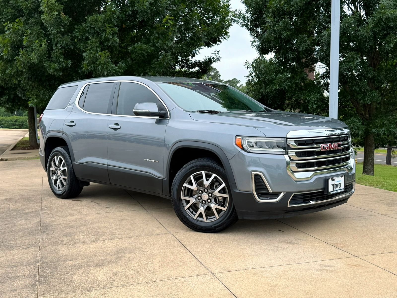 2020 GMC Acadia SLE FWD's photo