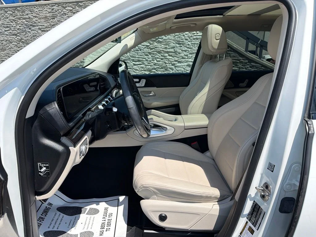 Used 2022 White Mercedes-Benz GLS 450 image 10