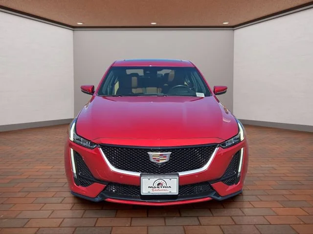 Used 2020 RED OBSESSION TINTCOAT Cadillac Sport image 33