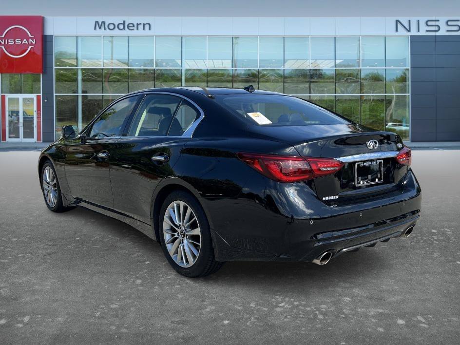 Used 2023 Black Obsidian INFINITI LUXE image 7