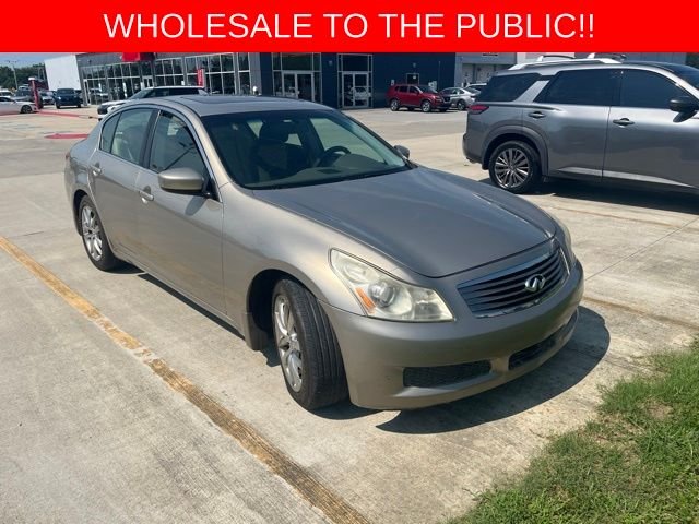 Used 2009 Beige INFINITI Journey image 2