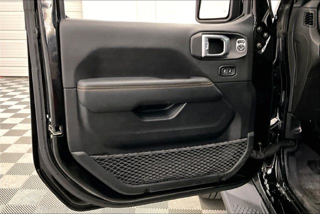 Used 2021 Black Clearcoat Jeep High Altitude image 20
