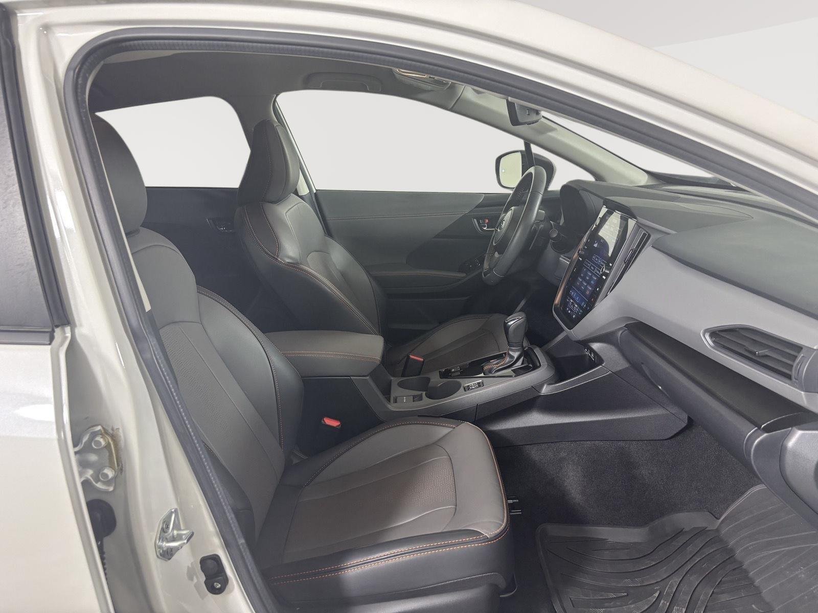 Used 2024 Crystal White Pearl Subaru Limited image 26