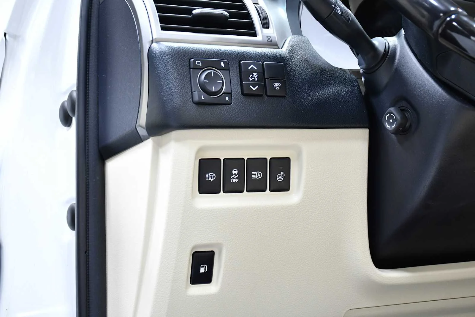 Certified Used 2023 Eminent White Pearl Lexus Premium image 16