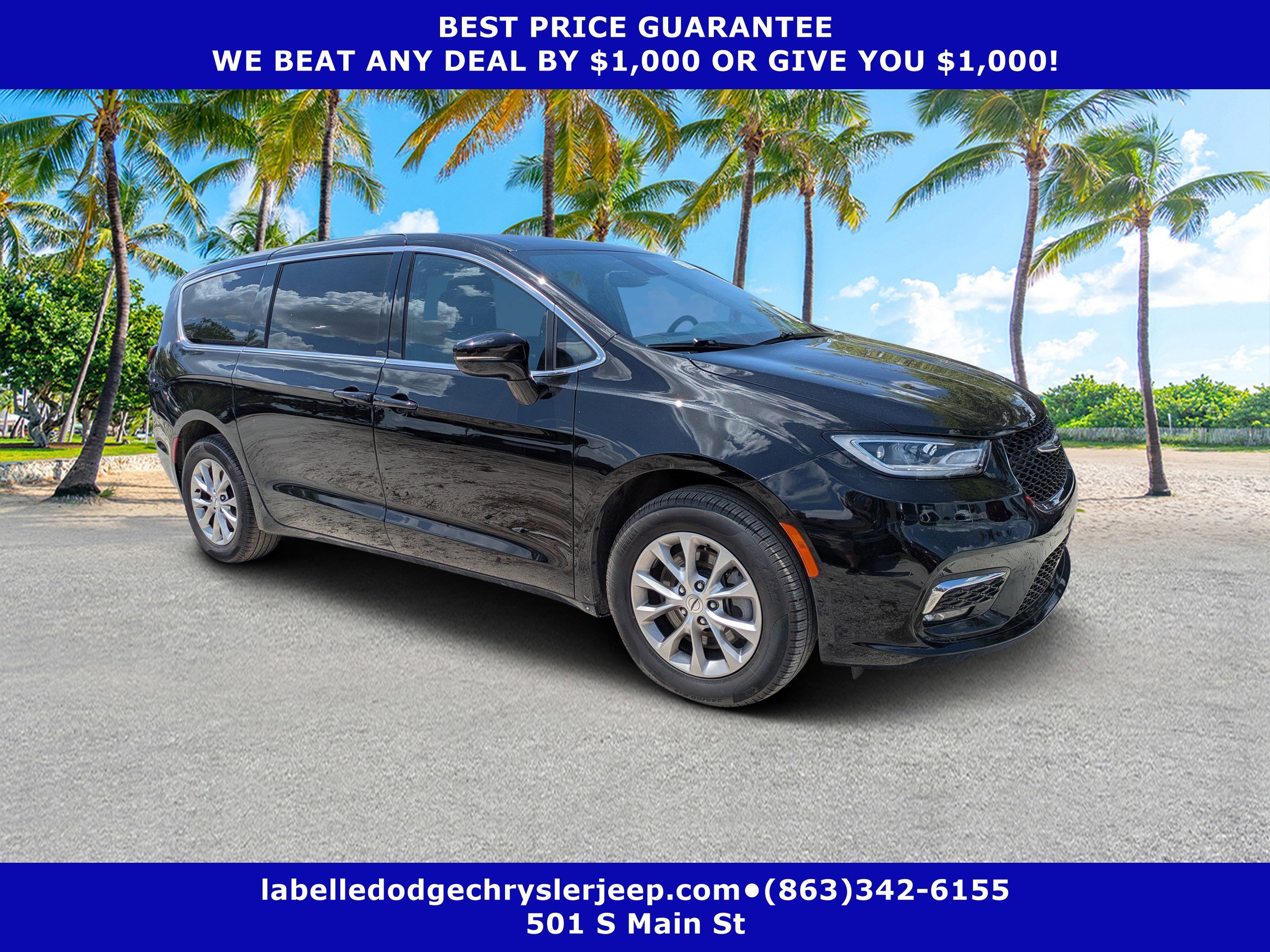 2025 Chrysler Pacifica Select AWD's photo