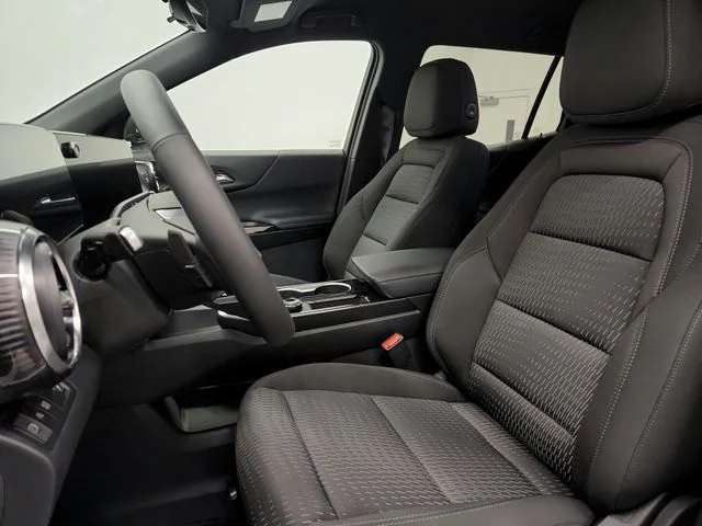 New 2027 White Chevrolet LT image 19