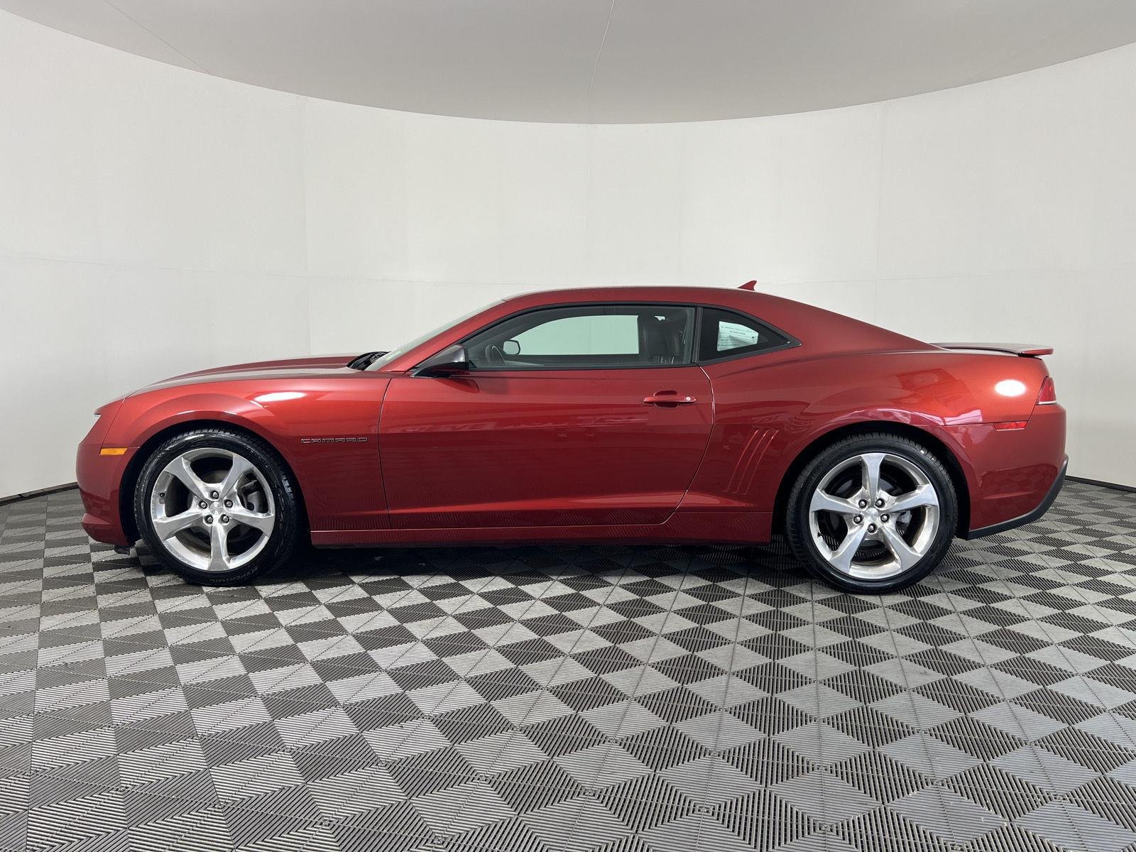 Used 2014 Red Rock Metallic Chevrolet LT image 24