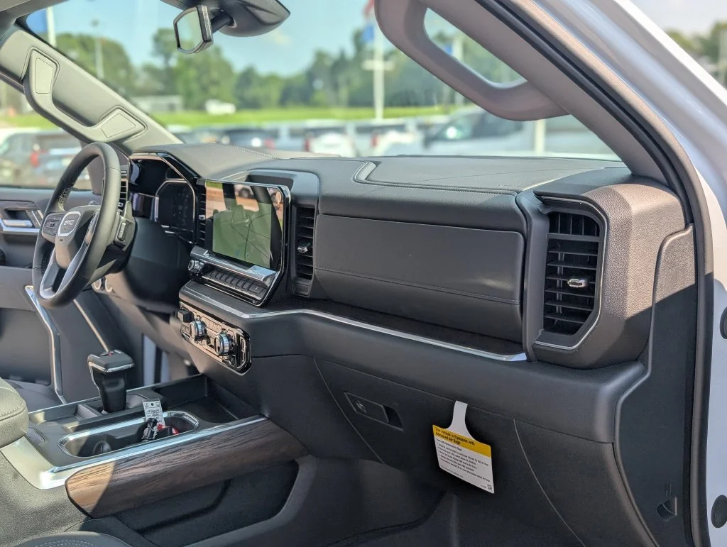 2026 GMC Sierra 1500 SLT - Photo 42