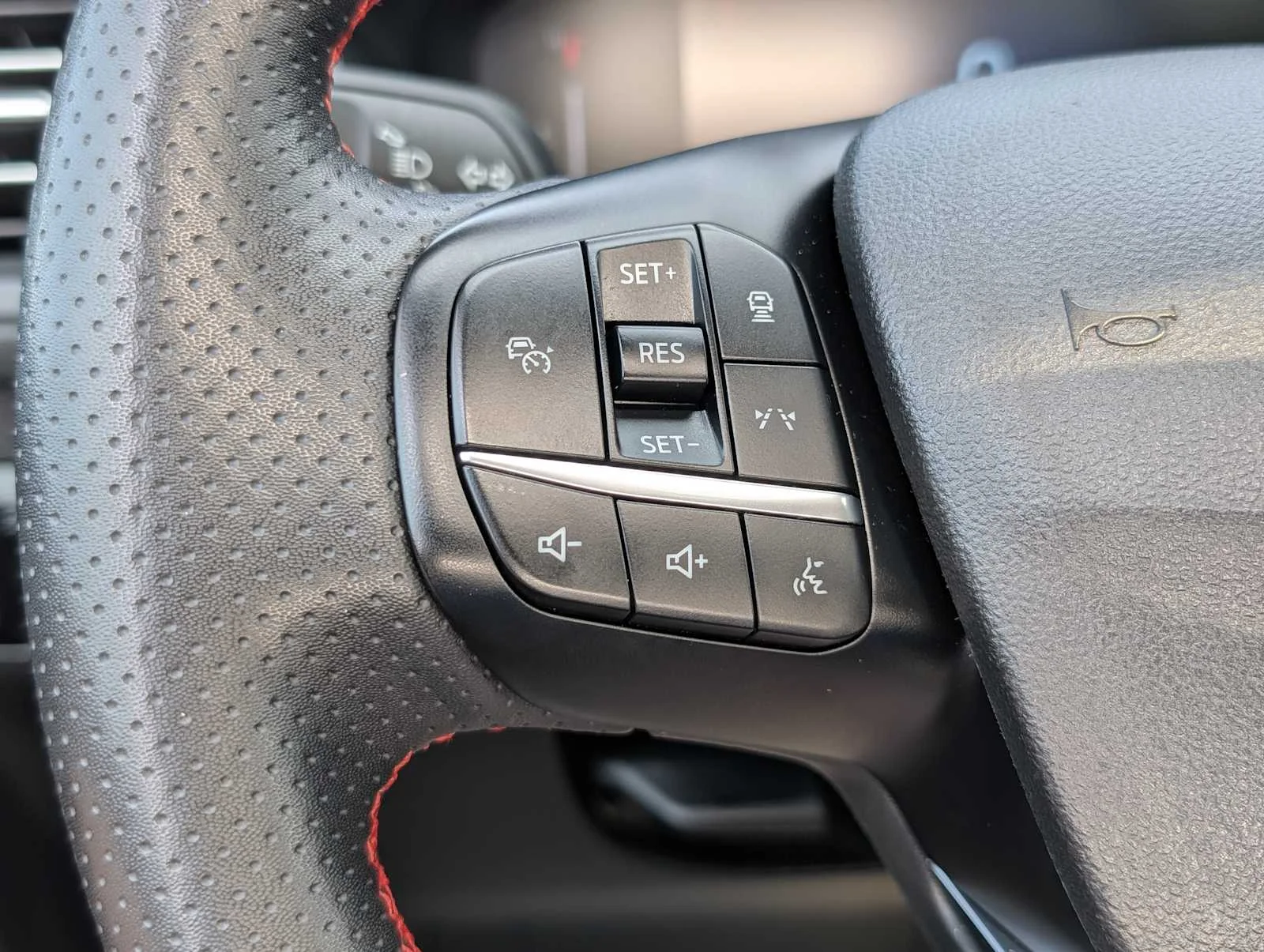 2023 Ford Escape ST-Line - Photo 36
