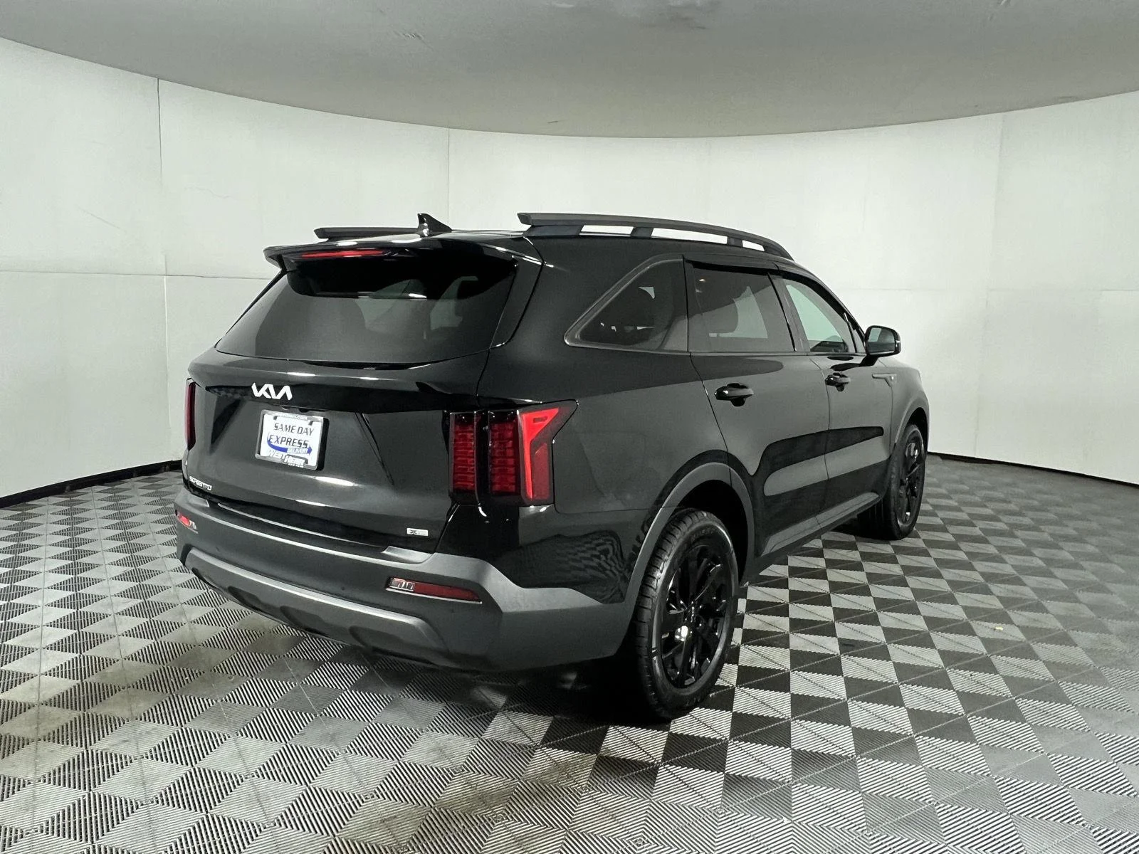 Used 2023 Ebony Black Kia X-Line S image 9
