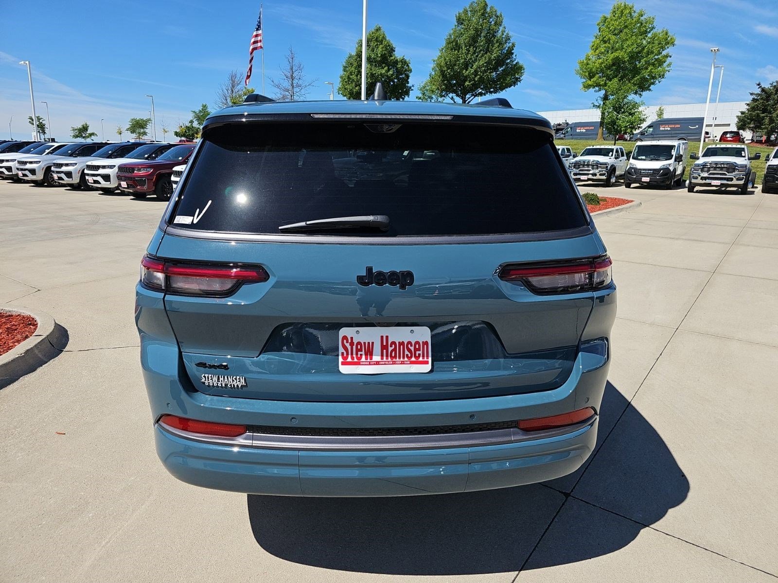 New 2026 Steel Blue Jeep Limited Reserve image 4
