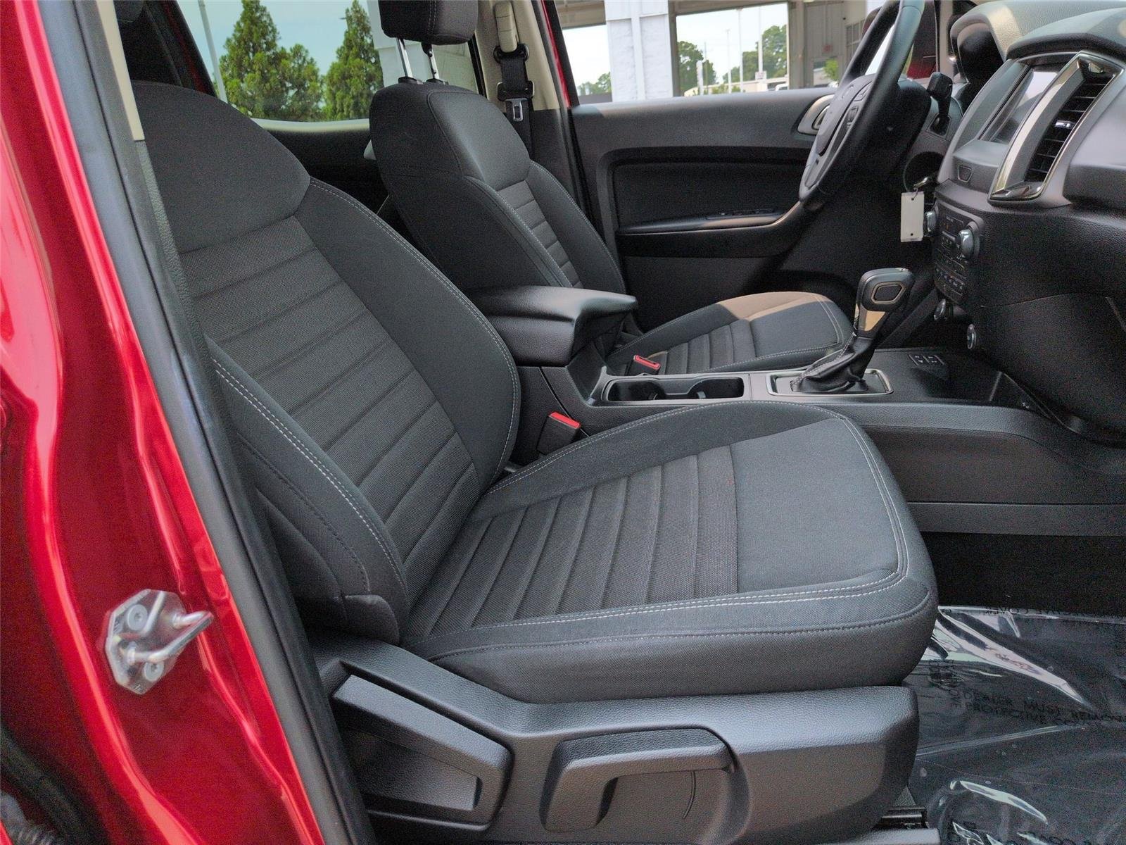 Used 2021 Rapid Red Metallic Tinted Clearcoat Ford XLT image 34