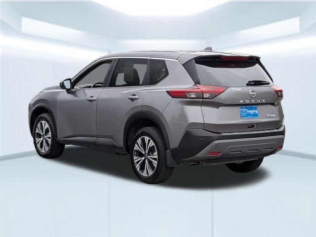 Used 2023 Gray Nissan SV image 3