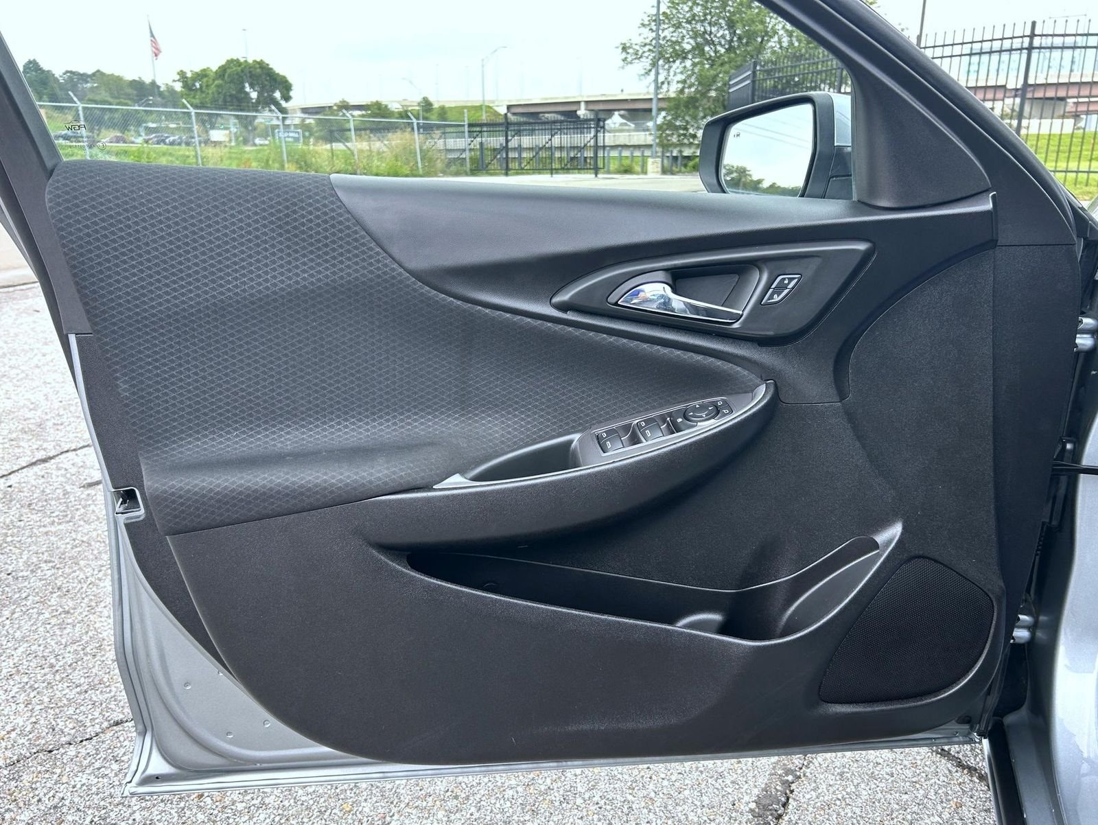 Used 2024 Gray Chevrolet RS image 9