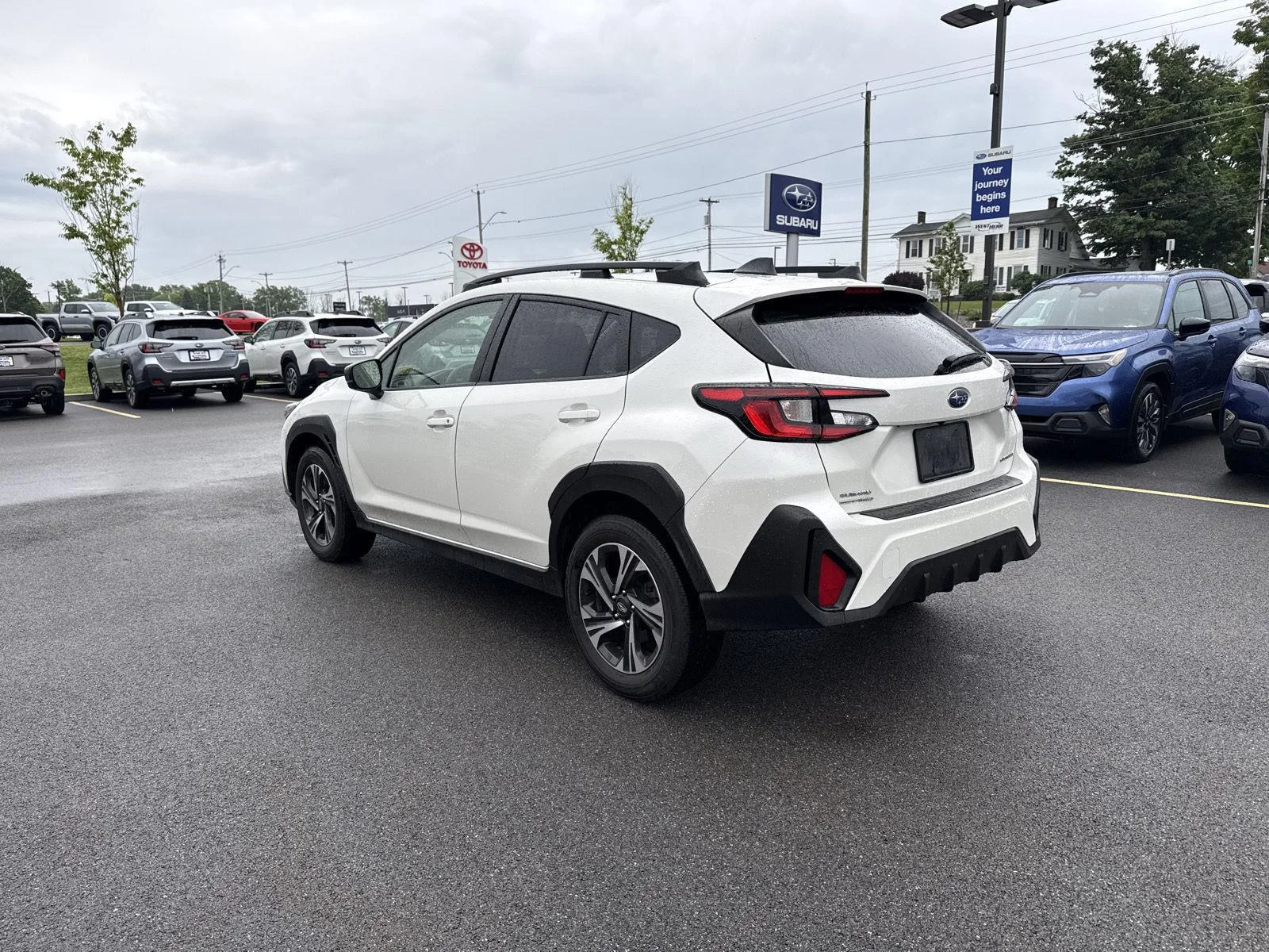 Used 2024 Crystal White Pearl Subaru Premium image 5