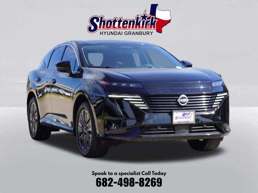 Used 2025 Black Nissan Platinum image 3