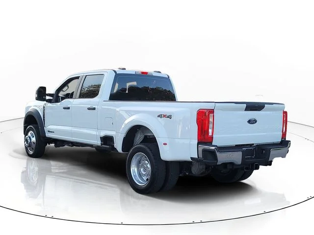 Used 2025 White Ford XL image 7