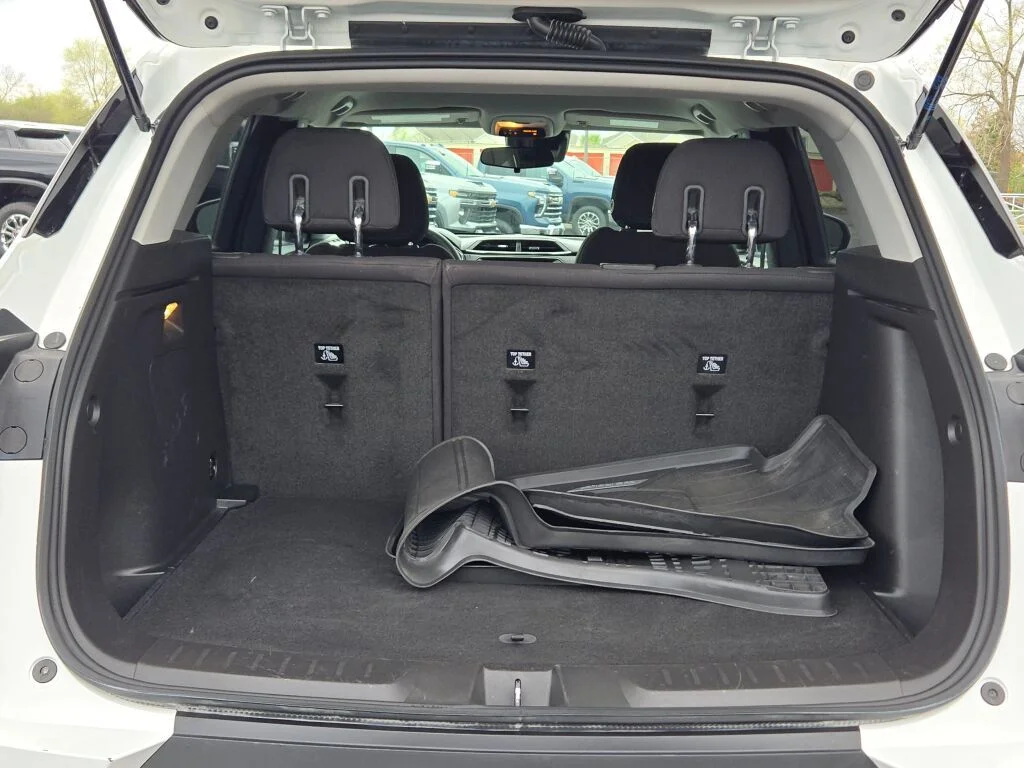 Used 2023 White Chevrolet LT image 15