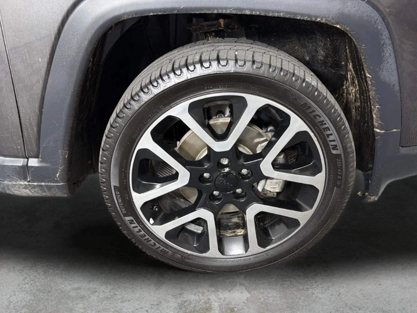 Used 2019 Granite Crystal Metallic Clearcoat Jeep Limited image 15