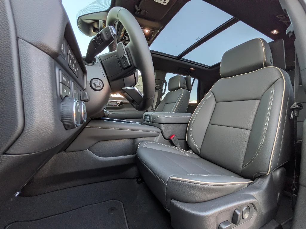 New 2026 Polar White Tricoat Chevrolet Premier image 10