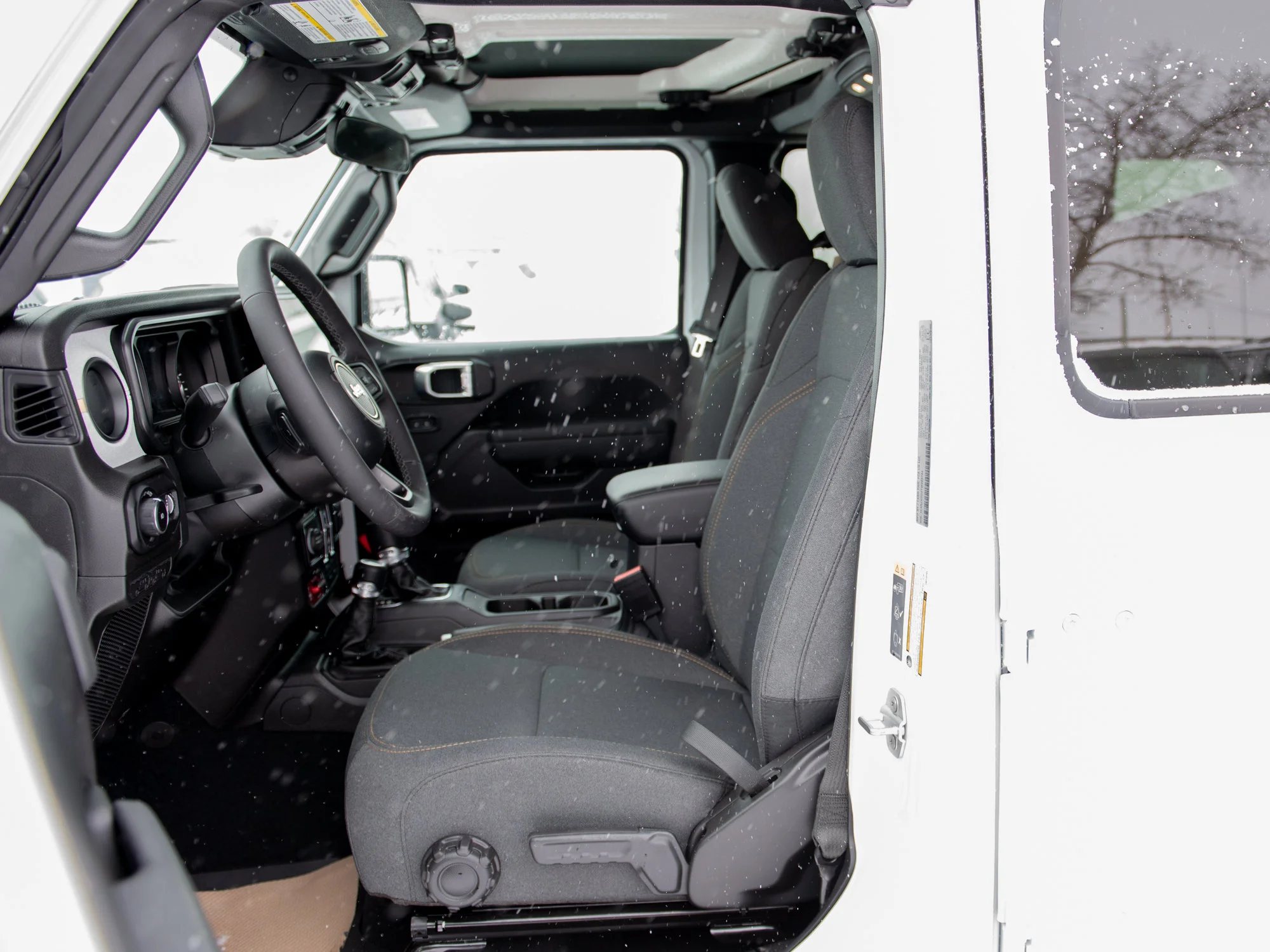 New 2026 White Jeep Willys* 4 Door 4x4, 35 Inch Tires, 4.56 Axle Ratio, Rock Rails image 18