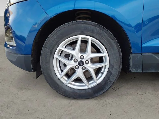 Used 2023 Blue Metallic Ford SEL image 9