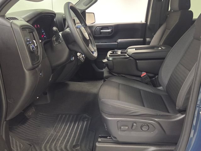Used 2024 Blue Chevrolet Custom image 5