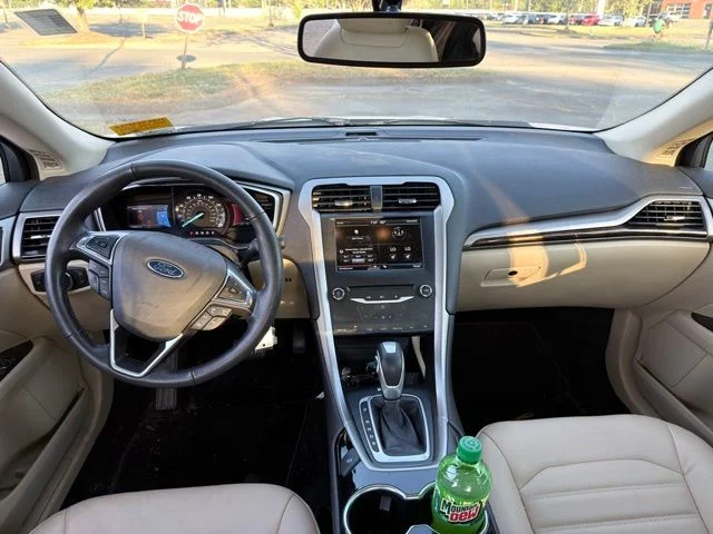 Used 2014 White Ford SE image 18