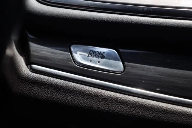 Used 2023 Ebony Twilight Metallic Buick Essence image 29