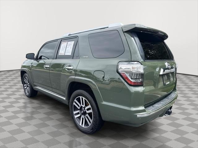 Certified Used 2022 ARMY GREEN Toyota  image 12