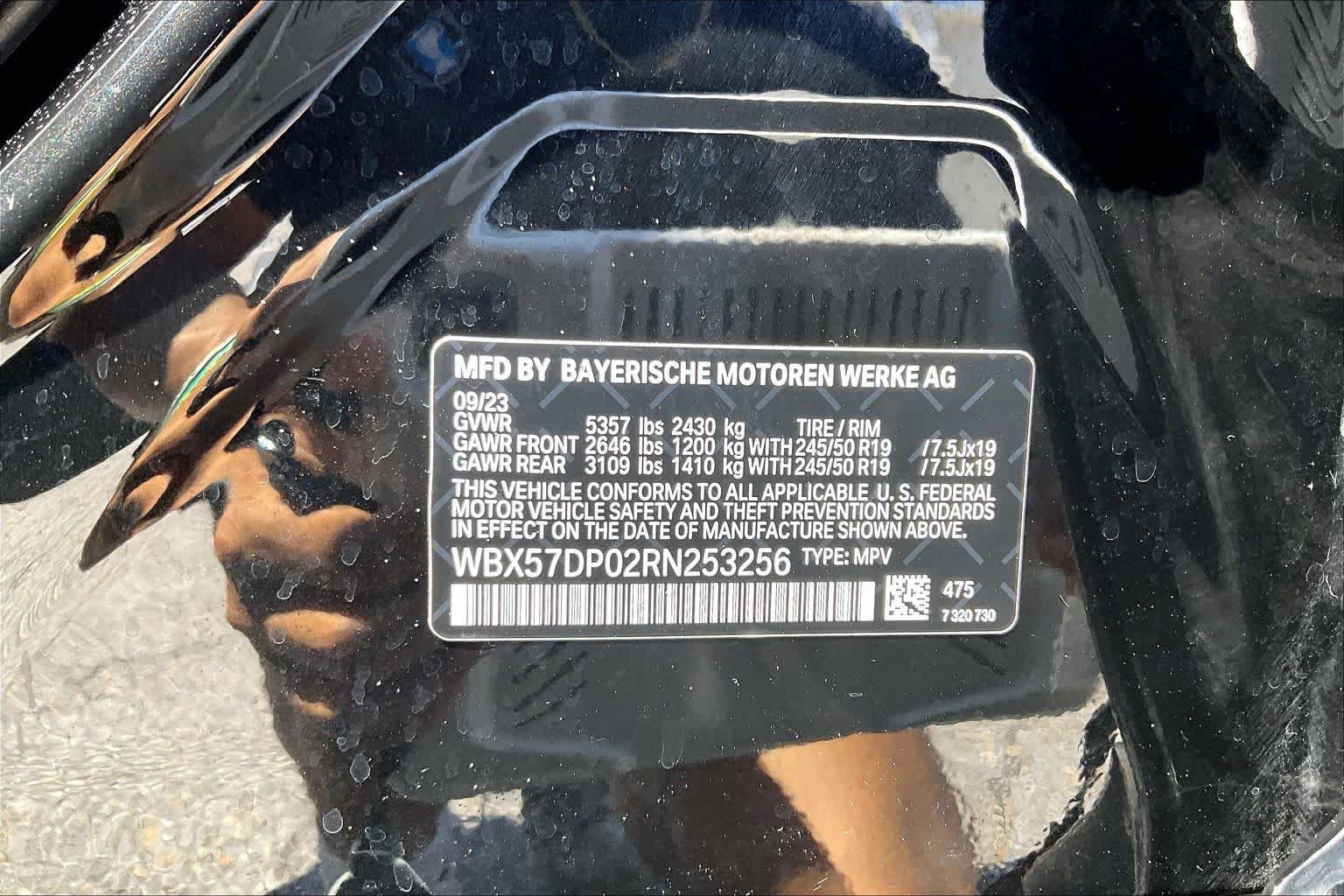 Used 2024 Black Sapphire Metallic BMW xDrive30i image 38
