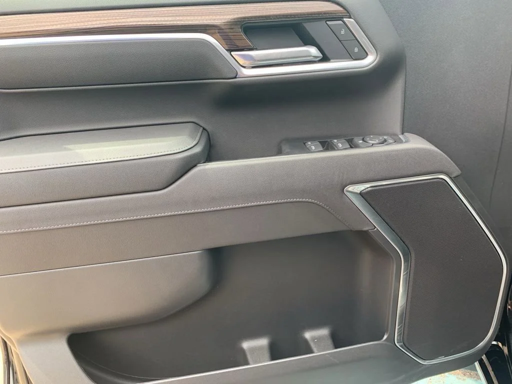 2025 Chevrolet Silverado 1500 LT - Photo 11