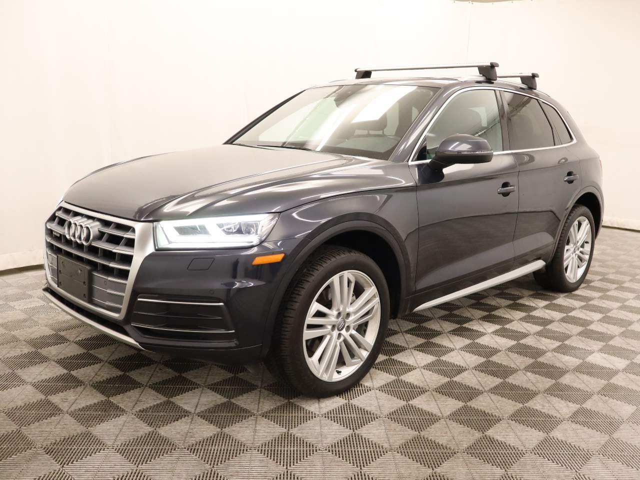 2019 Audi Q5 2.0T quattro S tronic Premium Plus's photo