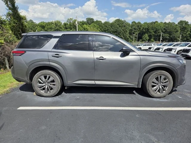 Used 2022 Gray Nissan S image 5