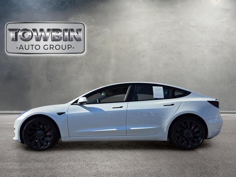Used 2023  Tesla Performance image 8