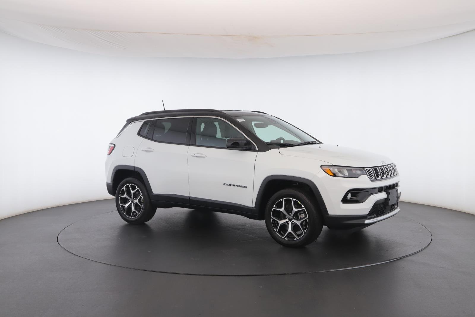 New 2026 Bright White Clear-Coat Exterior Paint Jeep Limited 4x4 image 29