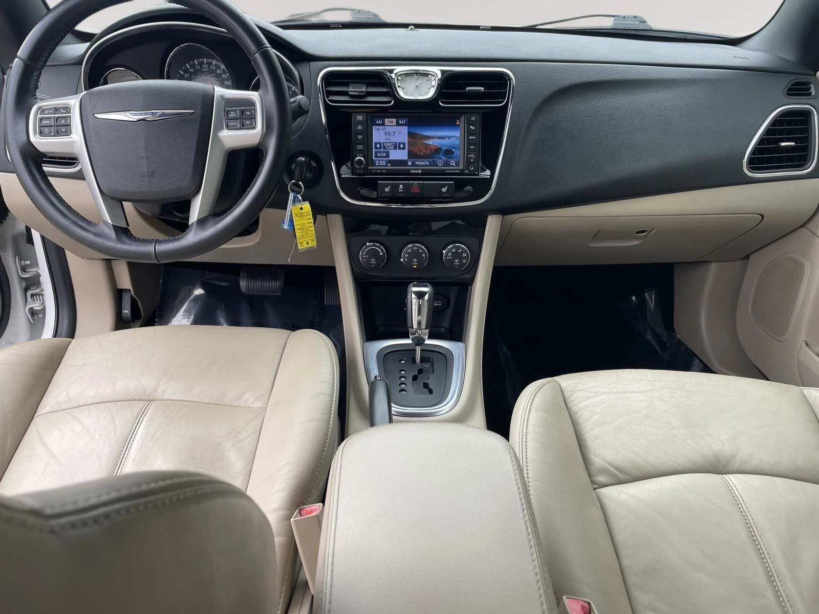 Used 2013 Bright White Chrysler Limited image 16