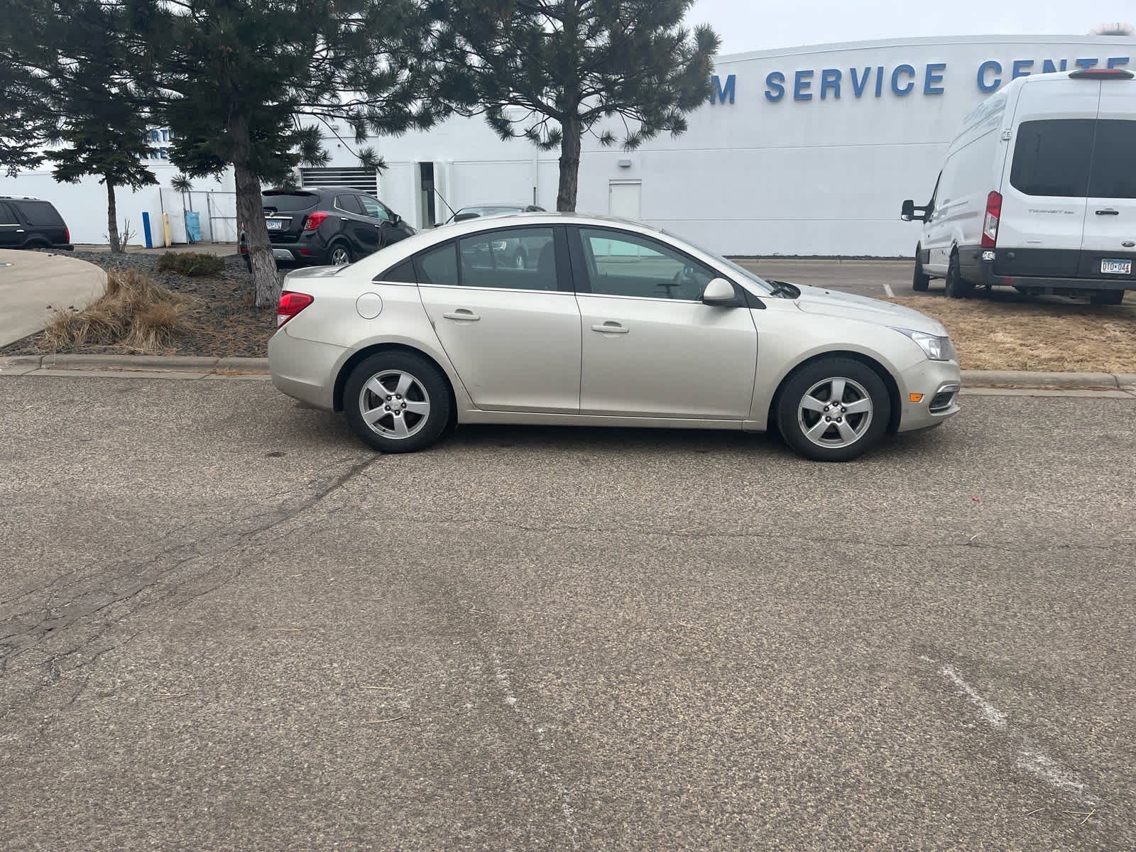 Used 2015 Chevrolet Cruze 1LT with VIN 1G1PC5SB0F7198217 for sale in Brooklyn Center, MN