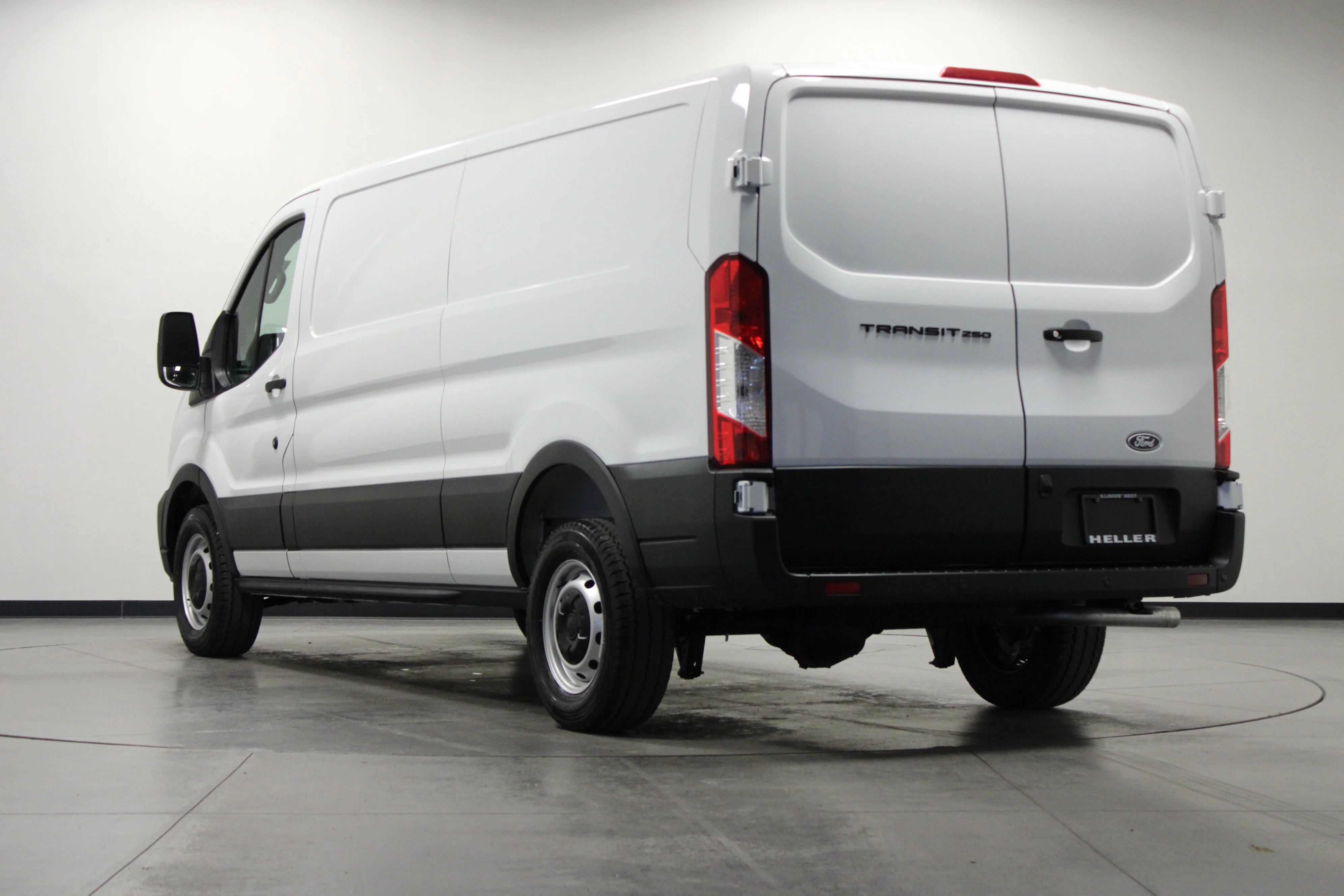 New 2026 Oxford White Ford Cargo Van image 6