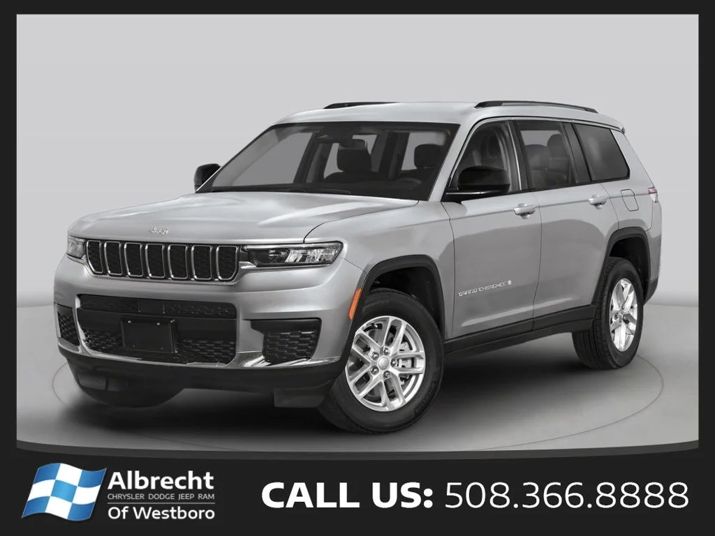 New 2025 Diamond Black Crystal Pearl-Coat Exterior Paint Jeep Limited image 1