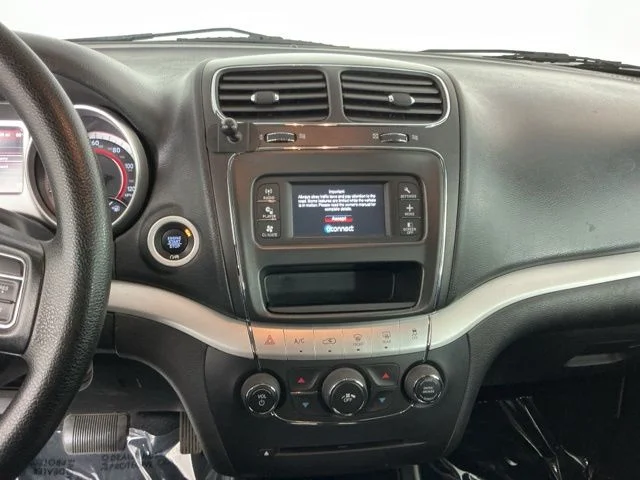 Used 2018 Blue Dodge SE image 17