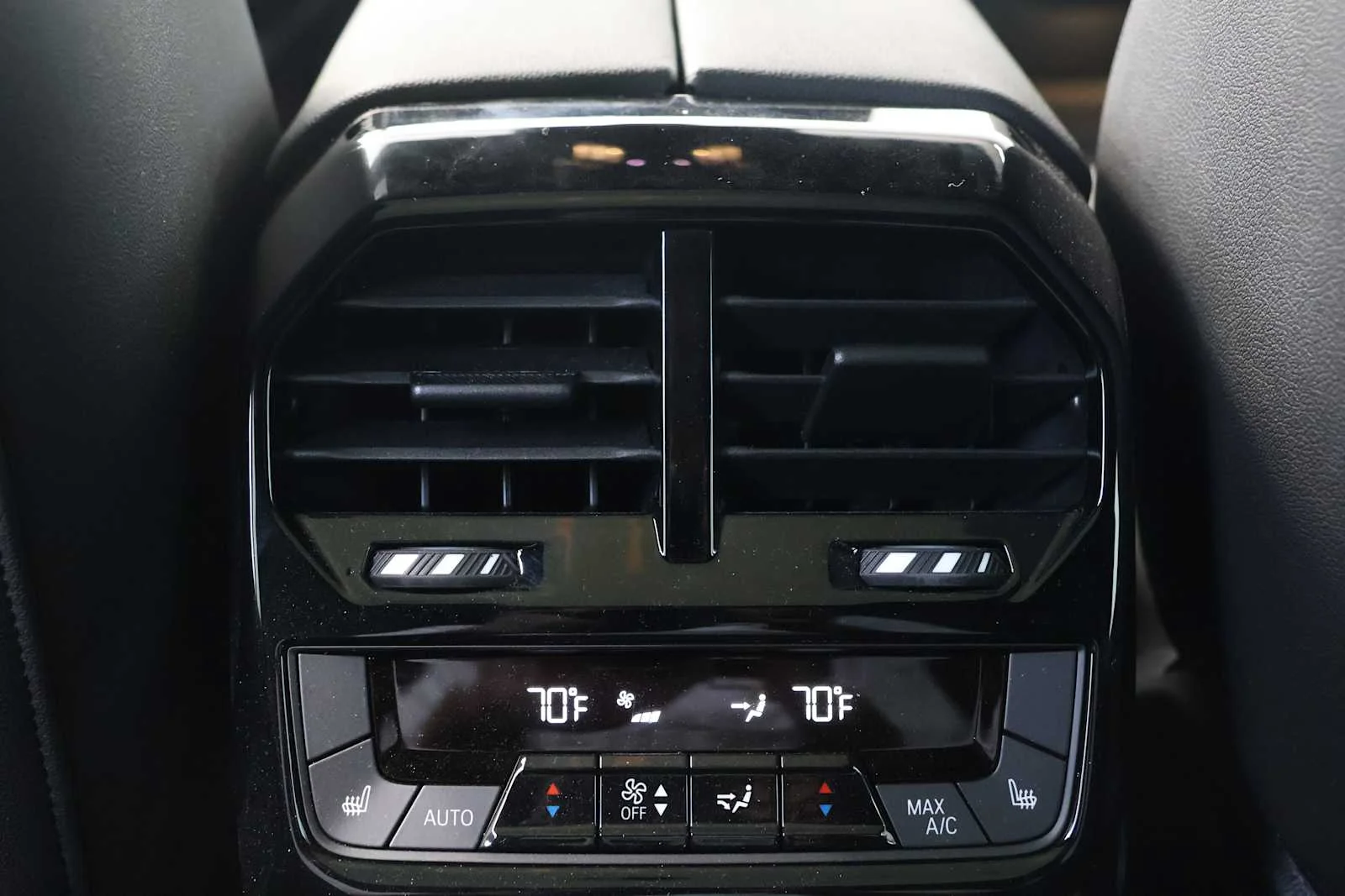 Used 2024 Oxide Grey Metallic BMW M60 image 24
