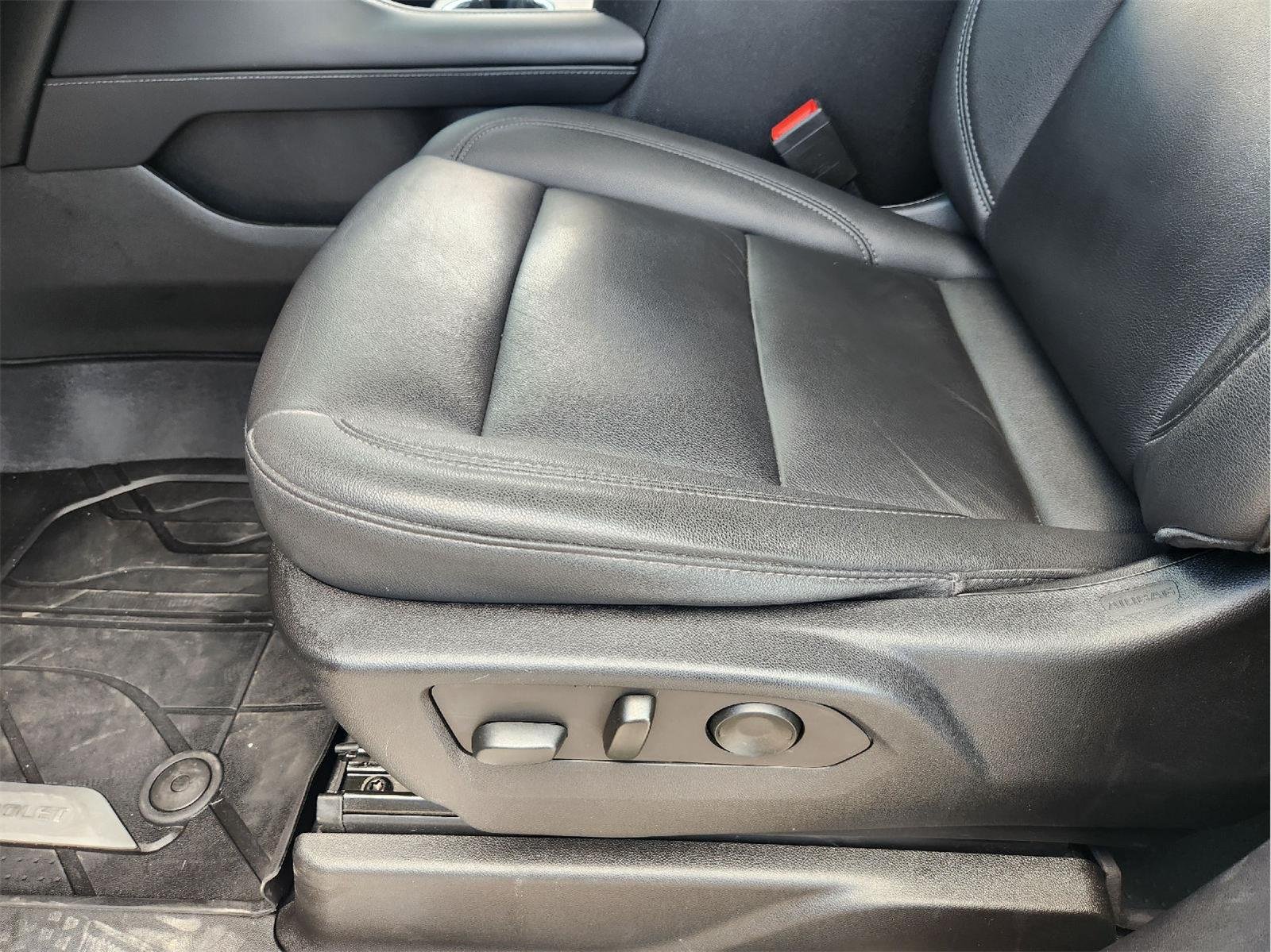 2022 Chevrolet Tahoe photo 22 of 32